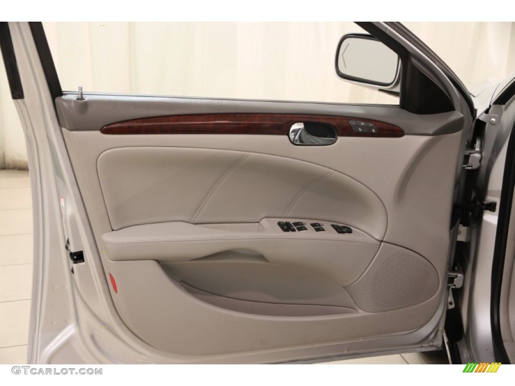 2009 Buick Lucerne CXL Titanium Door Panel Photo #99413510