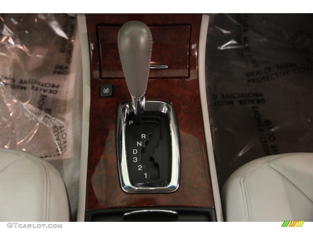 2009 Buick Lucerne CXL Transmission Photos