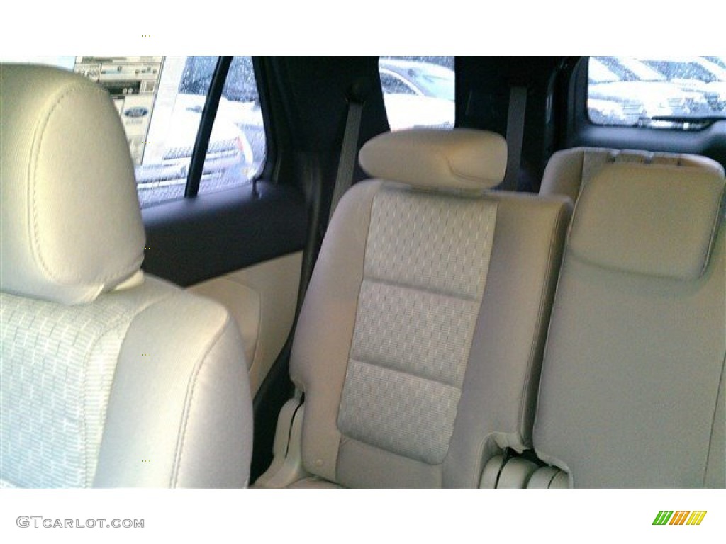 2015 Explorer XLT - Dark Side / Medium Light Stone photo #12