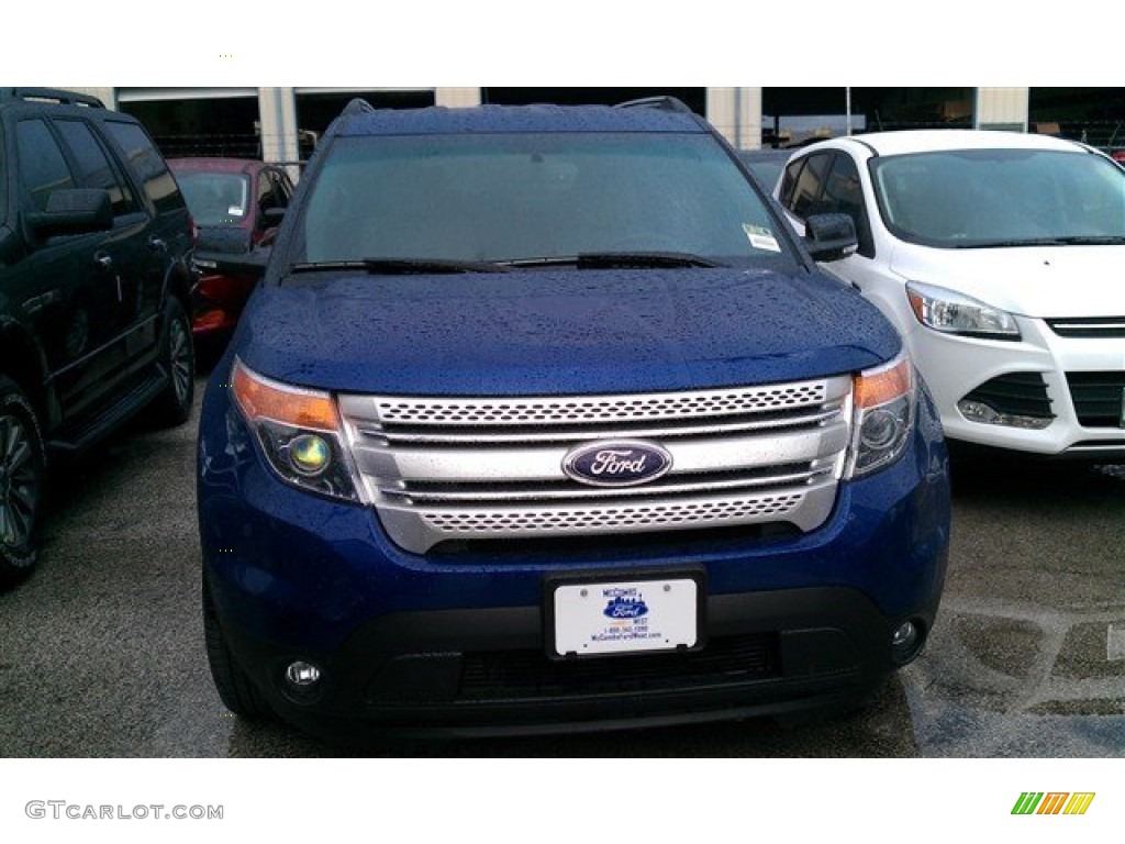 2015 Explorer XLT - Deep Impact Blue / Medium Light Stone photo #2