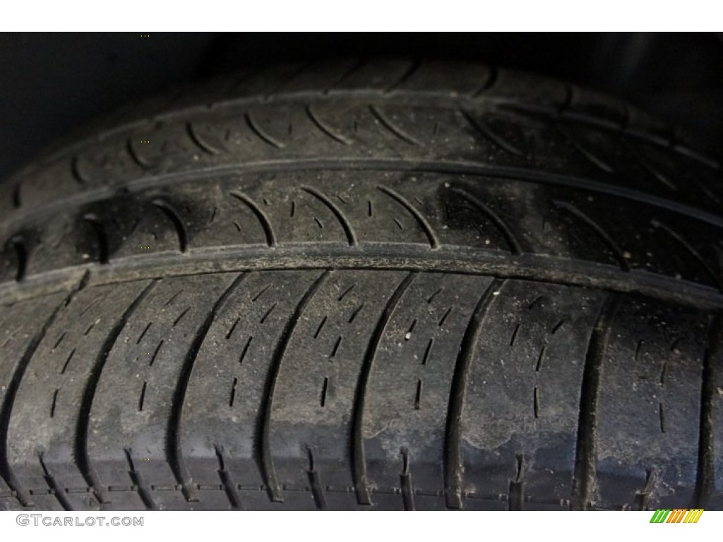 2003 VUE AWD - Black / Gray photo #46