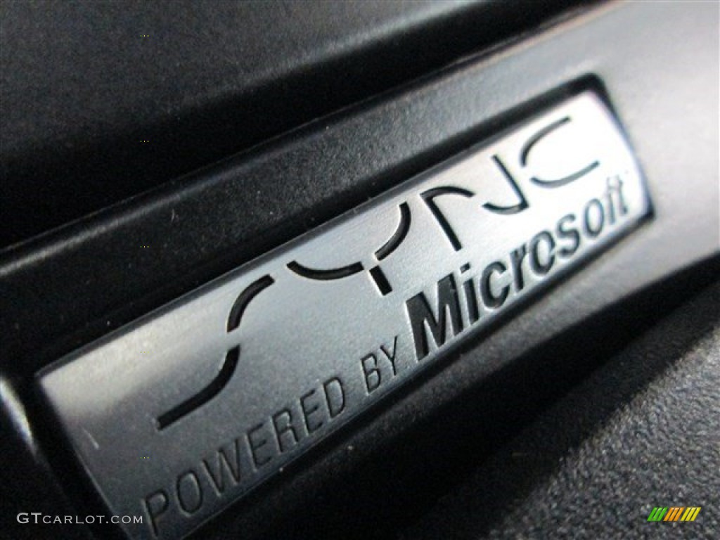 2015 Taurus SEL - Ingot Silver Metallic / Charcoal Black photo #16