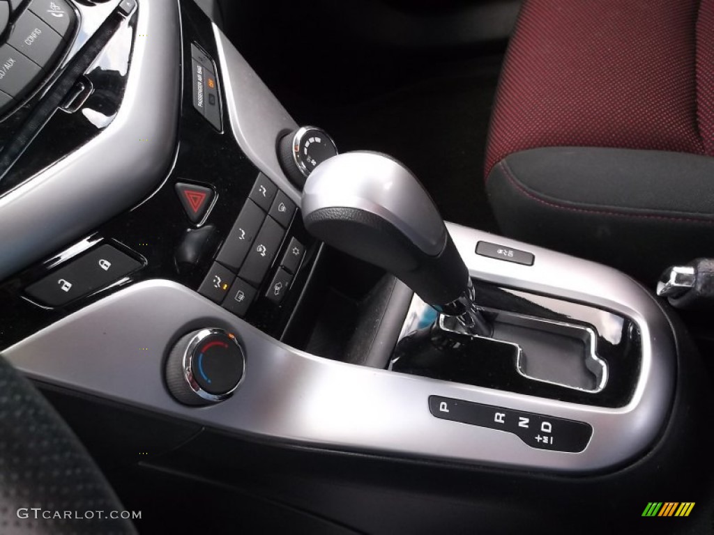2012 Cruze LT - Crystal Red Metallic / Jet Black/Sport Red photo #13