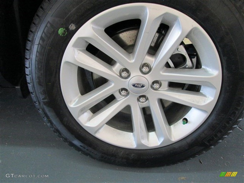 2015 Explorer FWD - Tuxedo Black / Medium Light Stone photo #4