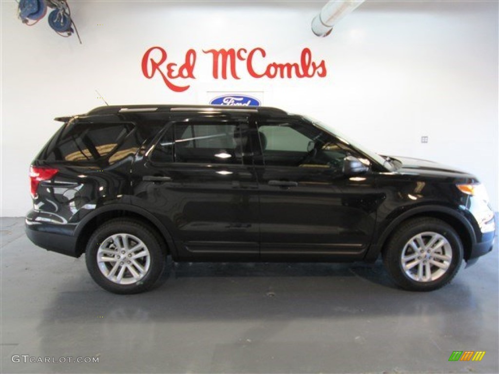 2015 Explorer FWD - Tuxedo Black / Medium Light Stone photo #7
