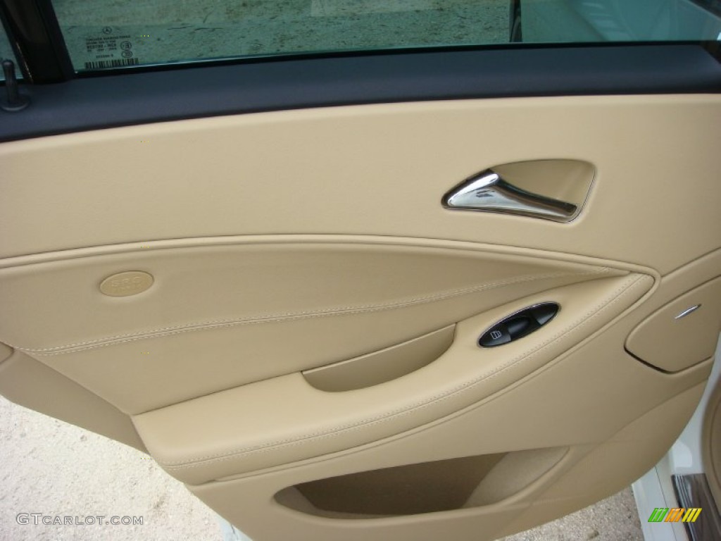 2009 CLS 550 - Arctic White / Cashmere photo #18