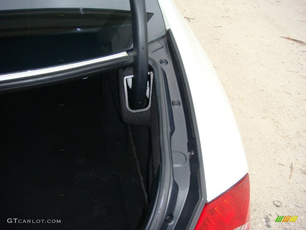 2009 CLS 550 - Arctic White / Cashmere photo #21