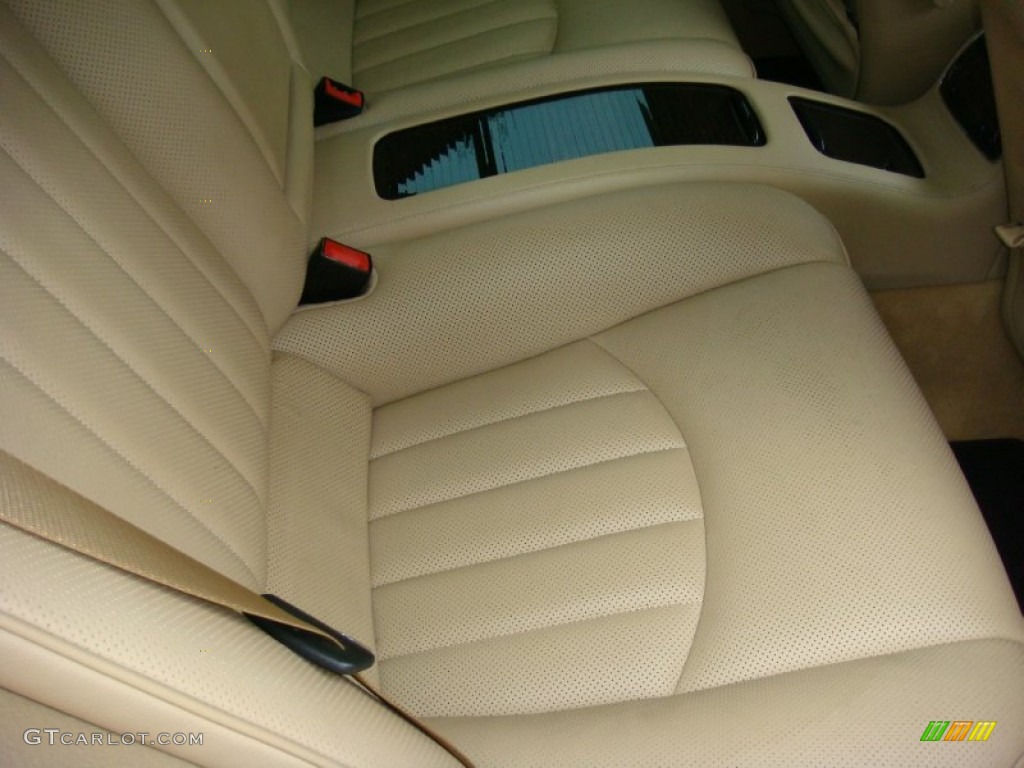 2009 CLS 550 - Arctic White / Cashmere photo #23