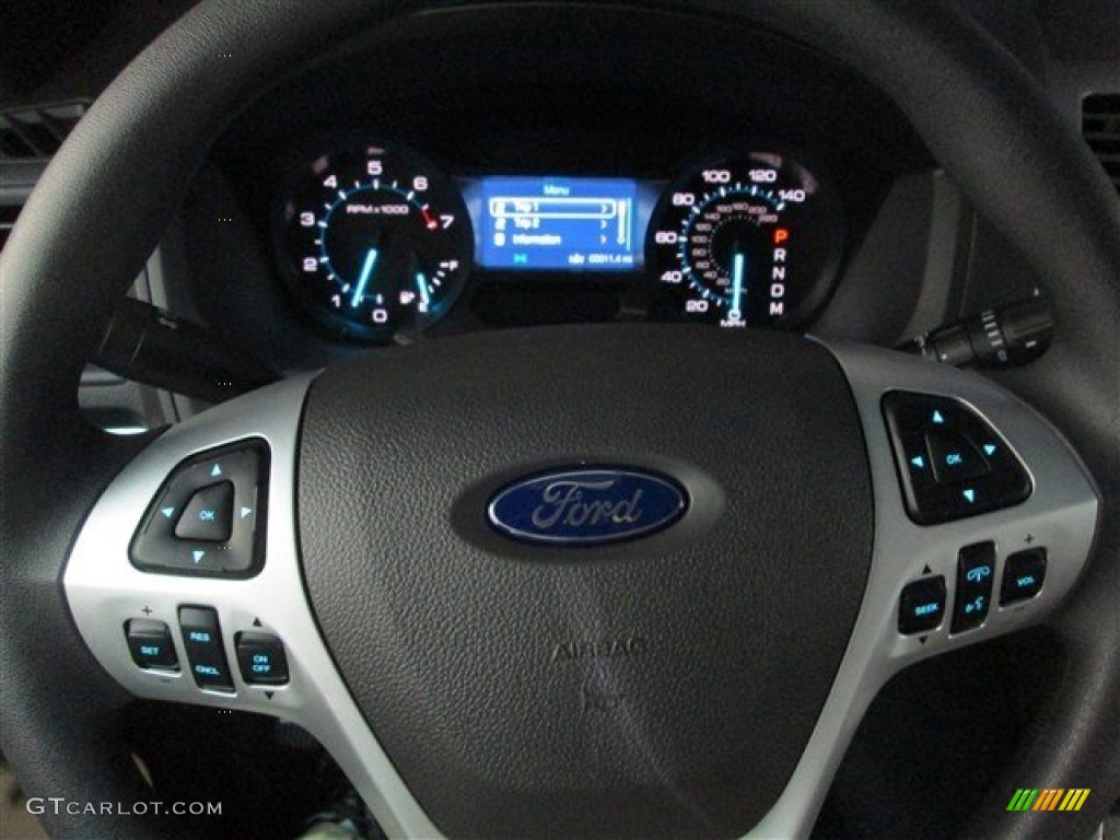 2015 Explorer FWD - Tuxedo Black / Medium Light Stone photo #18