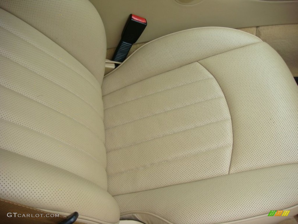 2009 CLS 550 - Arctic White / Cashmere photo #24