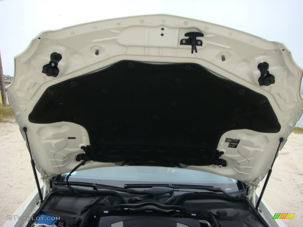 2009 CLS 550 - Arctic White / Cashmere photo #31