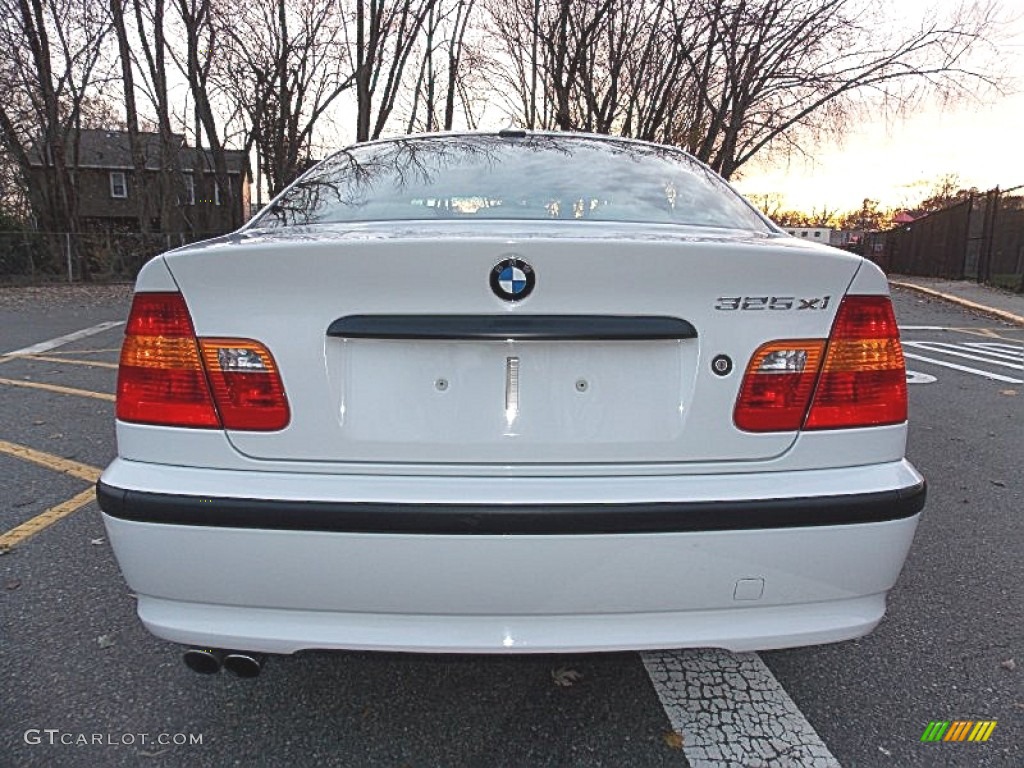 2005 3 Series 325xi Sedan - Alpine White / Natural Brown photo #4