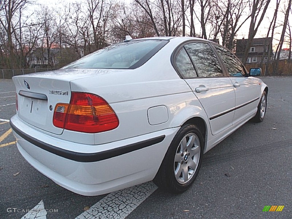 2005 3 Series 325xi Sedan - Alpine White / Natural Brown photo #5