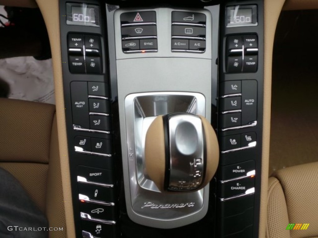 2015 Porsche Panamera S E-Hybrid Controls Photo #99448490