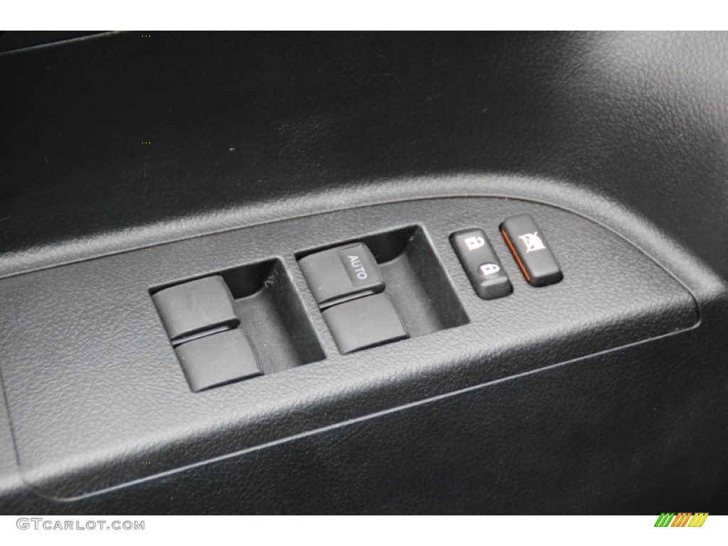 2010 Highlander SE 4WD - Black / Black photo #10