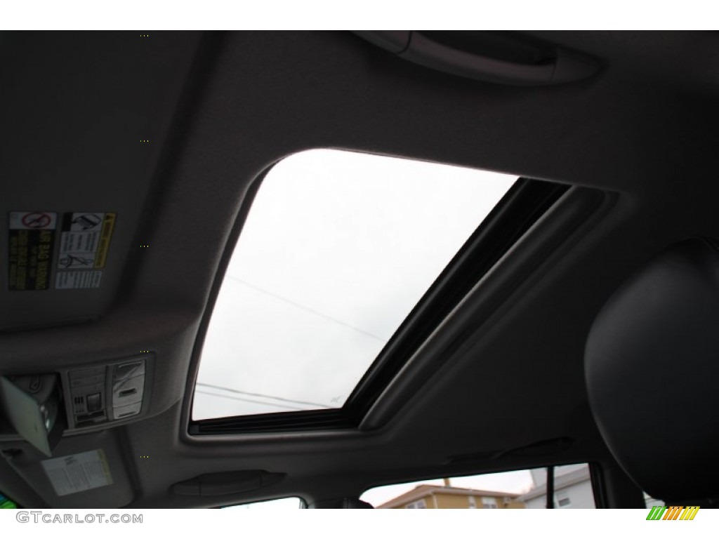 2010 Highlander SE 4WD - Black / Black photo #14