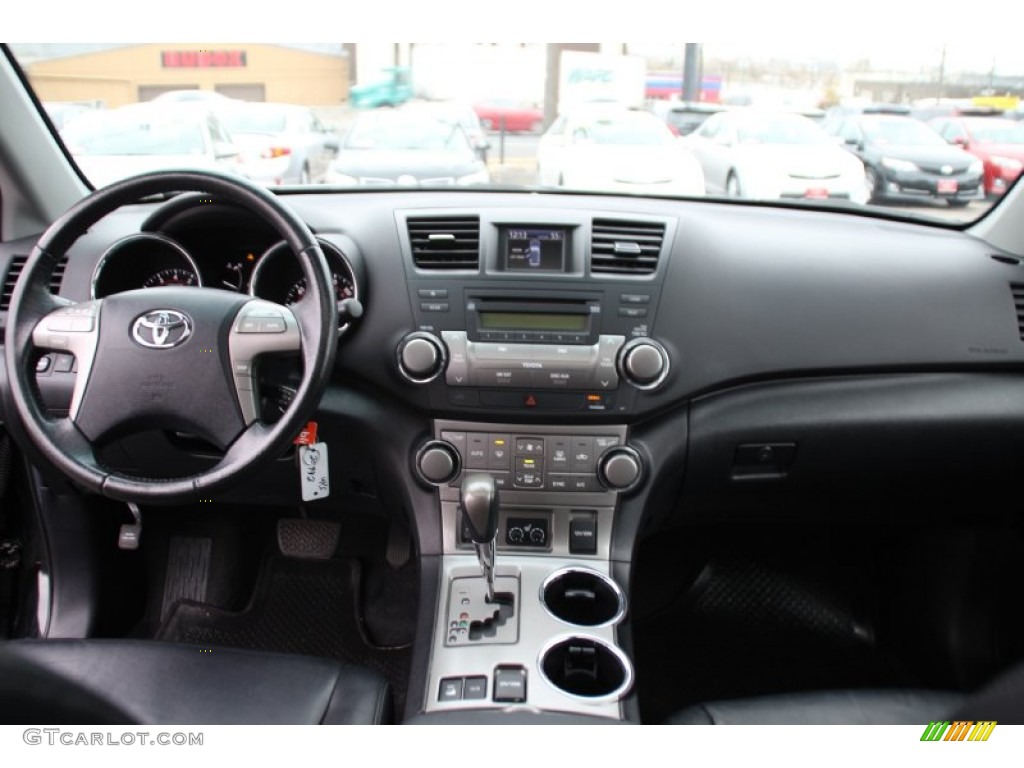 2010 Highlander SE 4WD - Black / Black photo #15