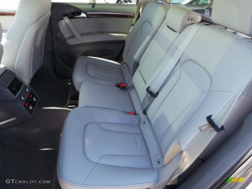 2015 Audi Q7 3.0 TDI Premium Plus quattro Rear Seat Photo #99452770