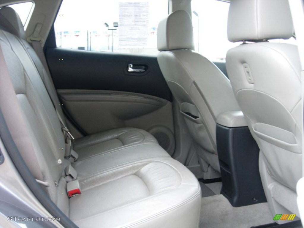 2011 Rogue SL AWD - Platinum Graphite / Black photo #13