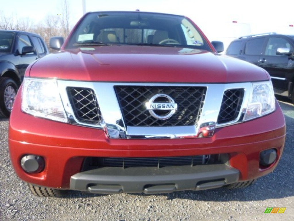 2015 Frontier SV King Cab 4x4 - Cayenne Red / Beige photo #8
