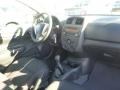 Super Black - Versa 1.6 S Sedan Photo No. 10