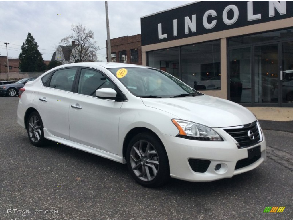 2013 Sentra SR - Aspen White / Charcoal photo #3