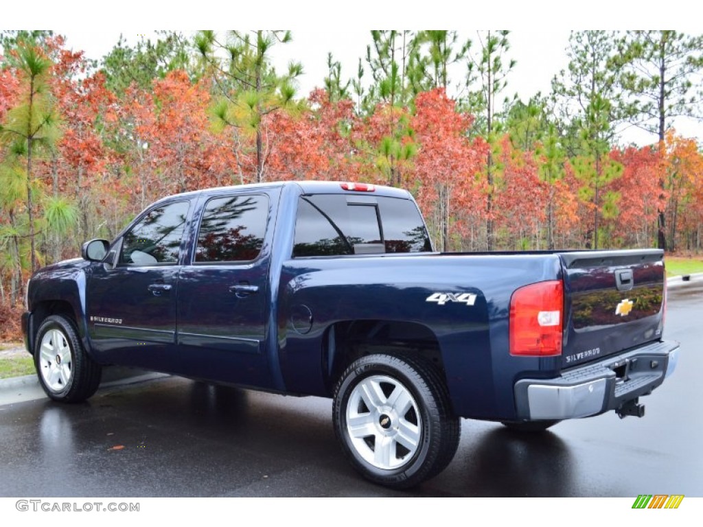 2007 Silverado 1500 LTZ Crew Cab 4x4 - Dark Blue Metallic / Light Titanium/Dark Titanium Gray photo #4