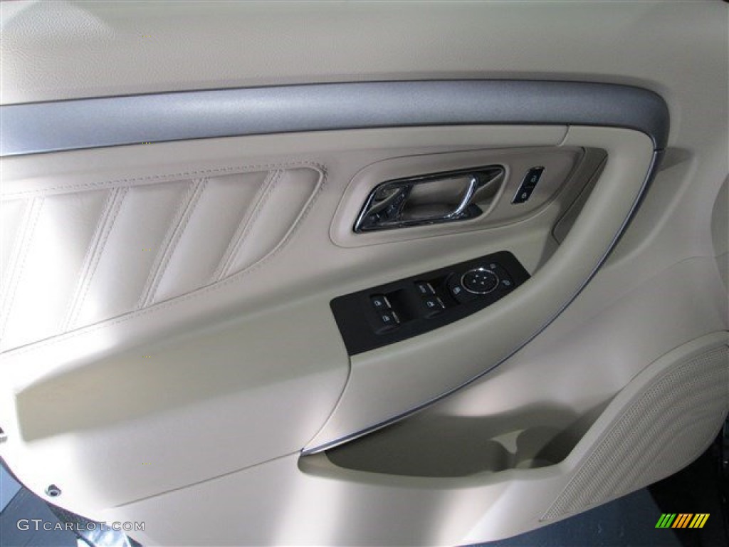 2015 Taurus SE - Tuxedo Black Metallic / Dune photo #13