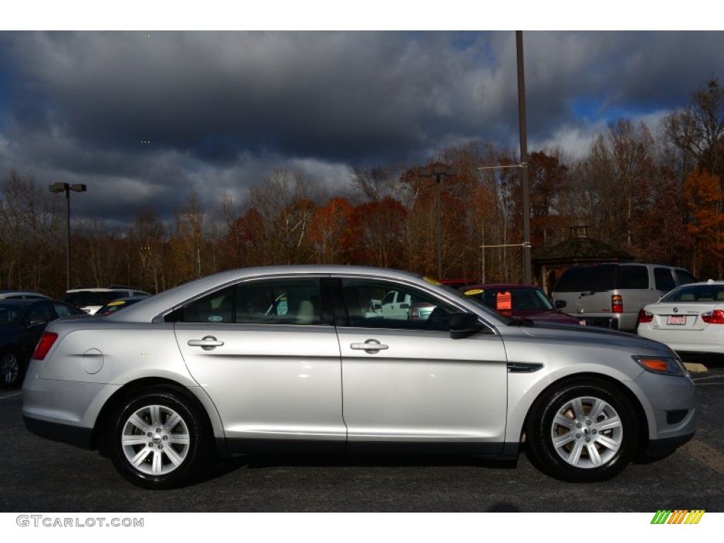2011 Taurus SE - Ingot Silver / Light Stone photo #2