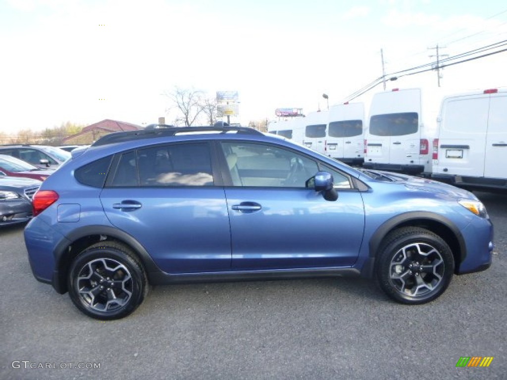 2014 XV Crosstrek 2.0i Limited - Quartz Blue Pearl / Ivory photo #2
