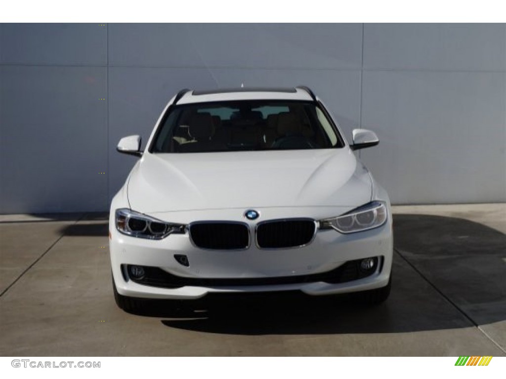 2015 3 Series 328i xDrive Sports Wagon - Alpine White / Venetian Beige photo #3