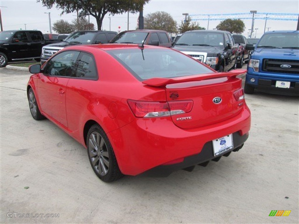 2011 Forte Koup SX - Racing Red / Black Sport photo #4
