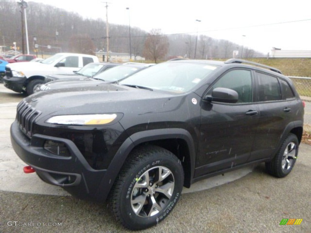 2015 Cherokee Trailhawk 4x4 - Brilliant Black Crystal Pearl / Trailhawk Black photo #3