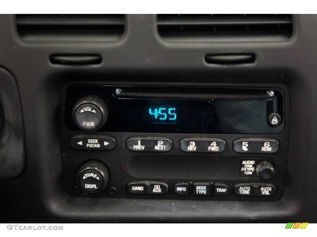 2004 Chevrolet Monte Carlo SS Controls Photos