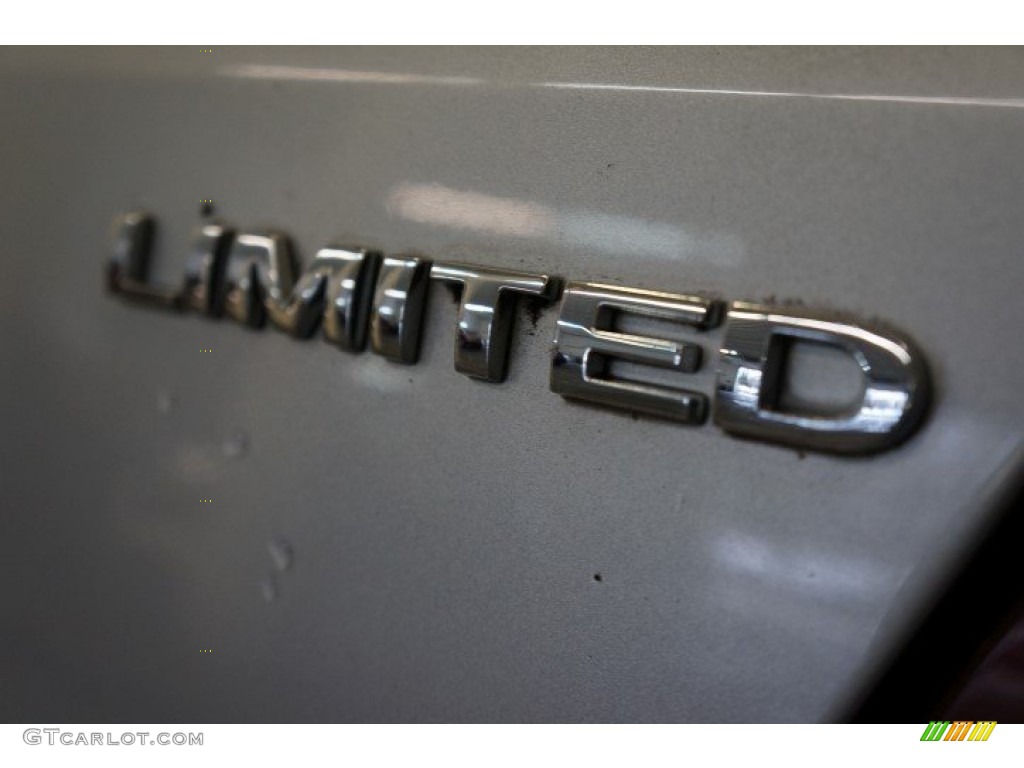 2005 Five Hundred Limited AWD - Silver Frost Metallic / Black photo #66