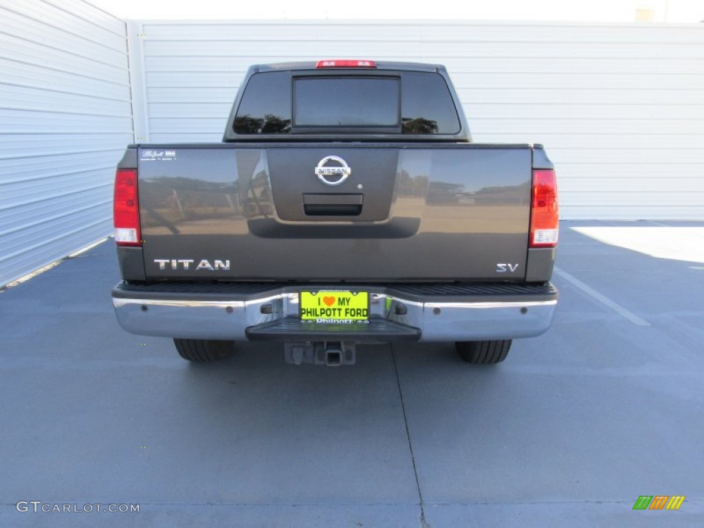 2011 Titan SV Crew Cab - Smoke Gray / Charcoal photo #10