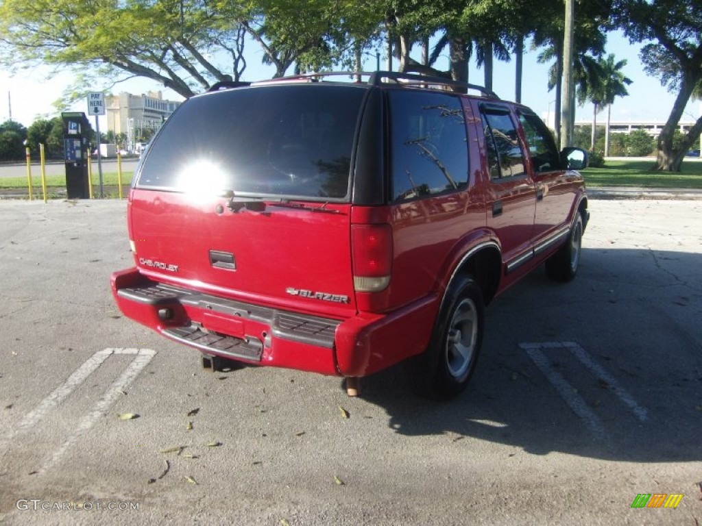 2000 Blazer LS - Victory Red / Medium Gray photo #4