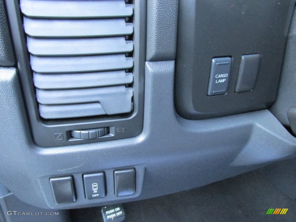 2011 Titan SV Crew Cab - Smoke Gray / Charcoal photo #45