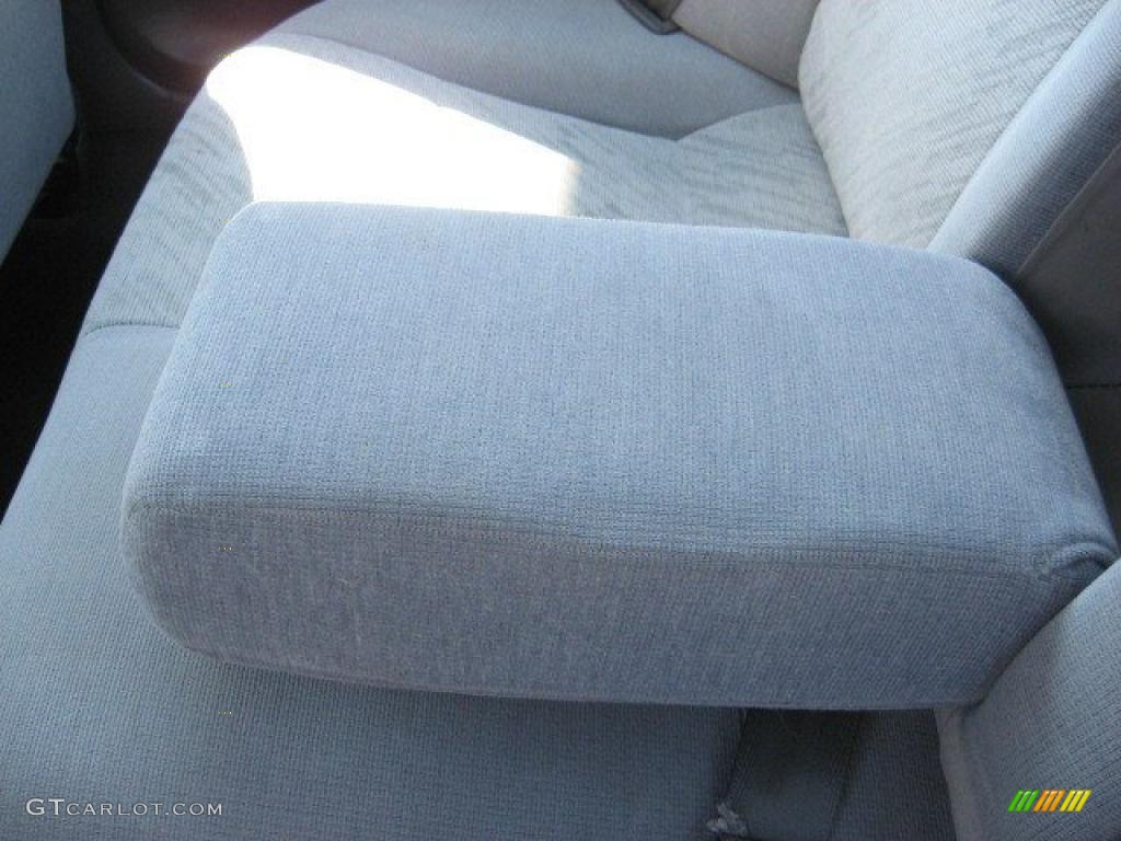 2001 Mirage ES Sedan - Innsbruck White / Gray photo #12