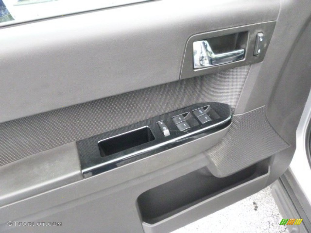 2012 Escape Limited V6 4WD - Ingot Silver Metallic / Charcoal Black photo #17