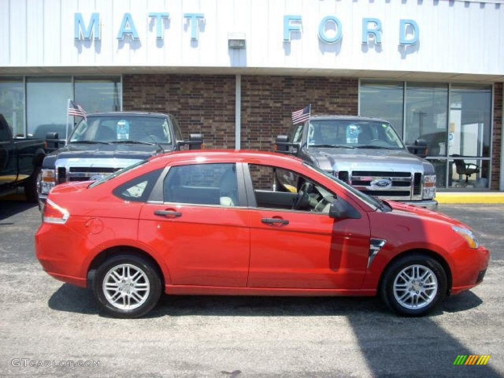 2008 Focus SE Sedan - Vermillion Red / Medium Stone photo #1