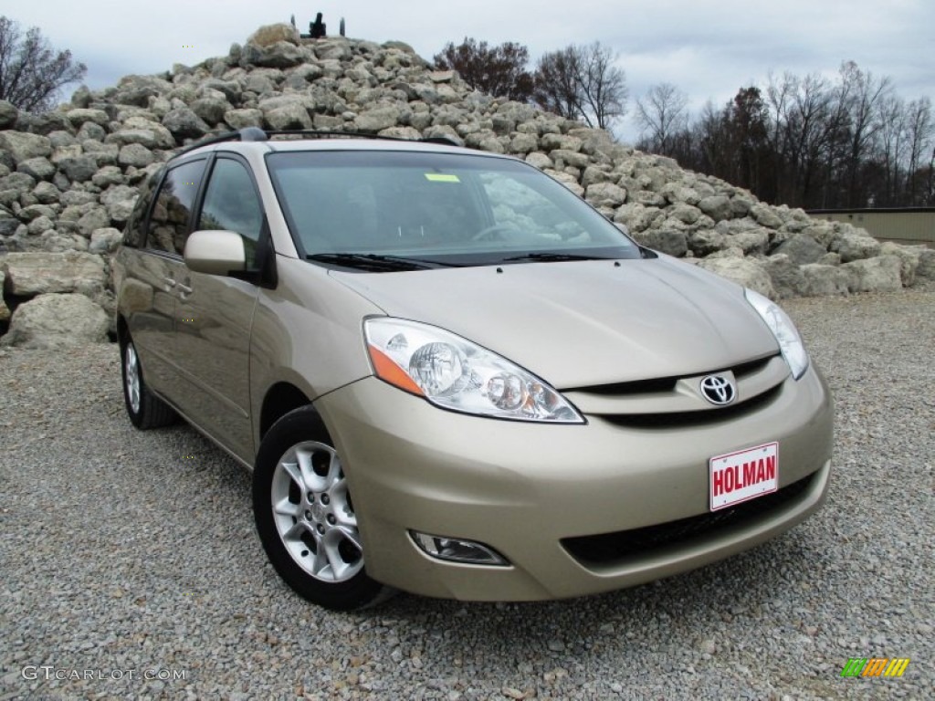 2006 Sienna XLE - Desert Sand Mica / Taupe photo #1