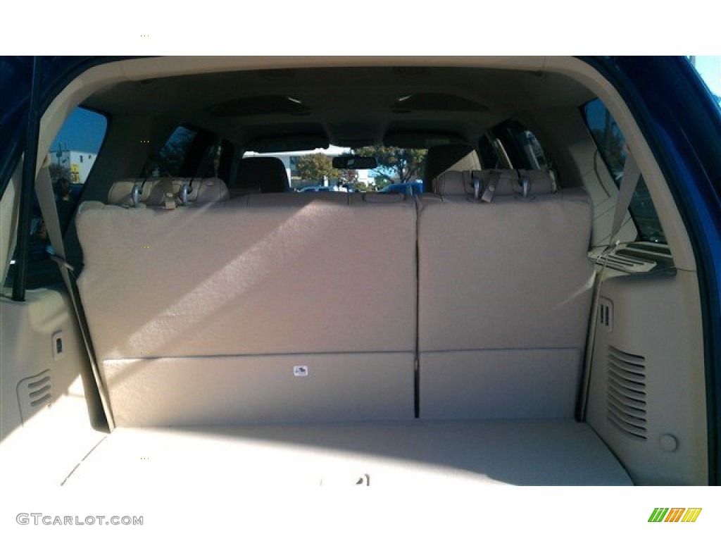 2015 Expedition XLT - Blue Jeans Metallic / Dune photo #2
