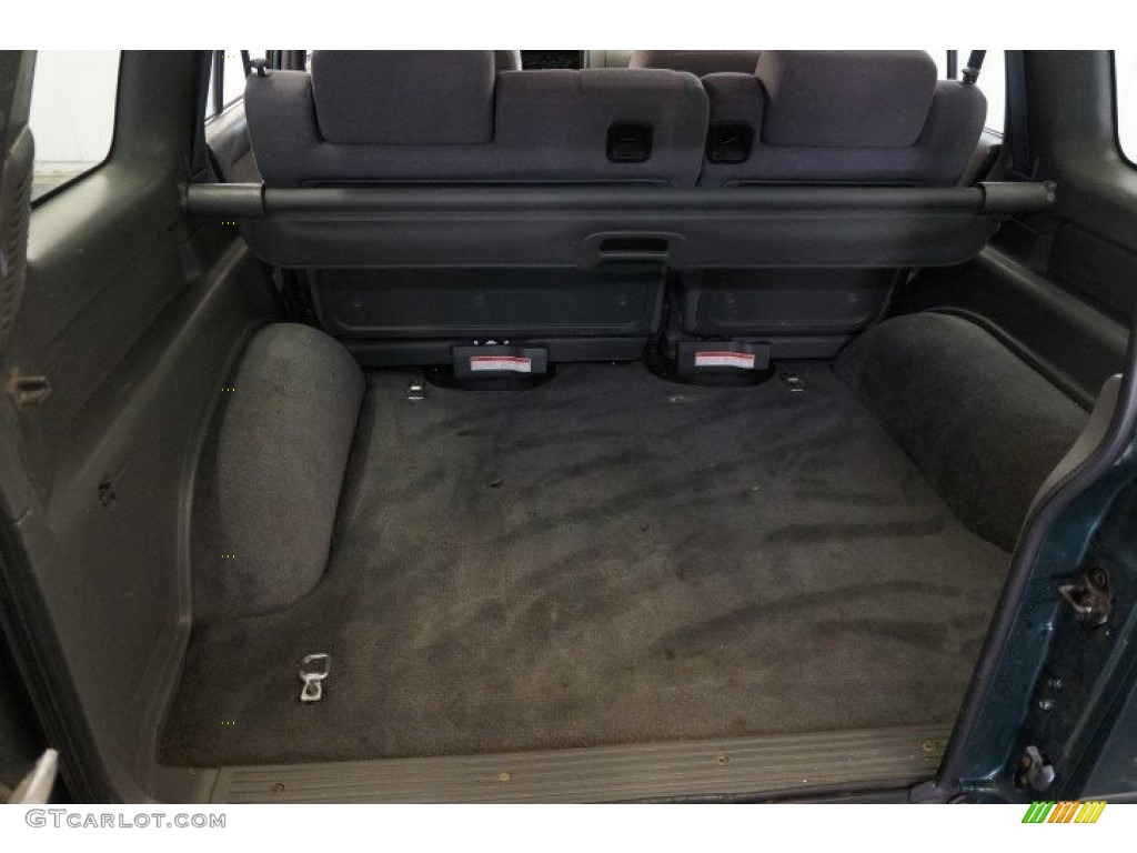 1998 Isuzu Trooper S 4x4 Trunk Photo #99519091