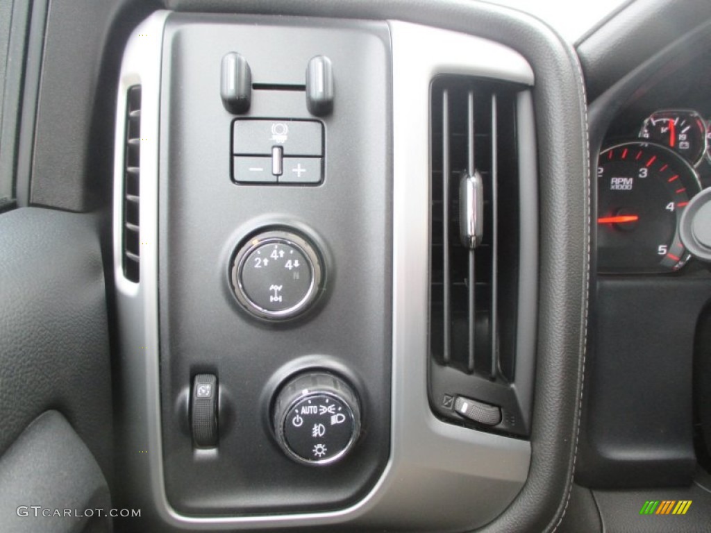 2015 GMC Sierra 3500HD SLE Crew Cab 4x4 Dual Rear Wheel Chassis Controls Photo #99520222