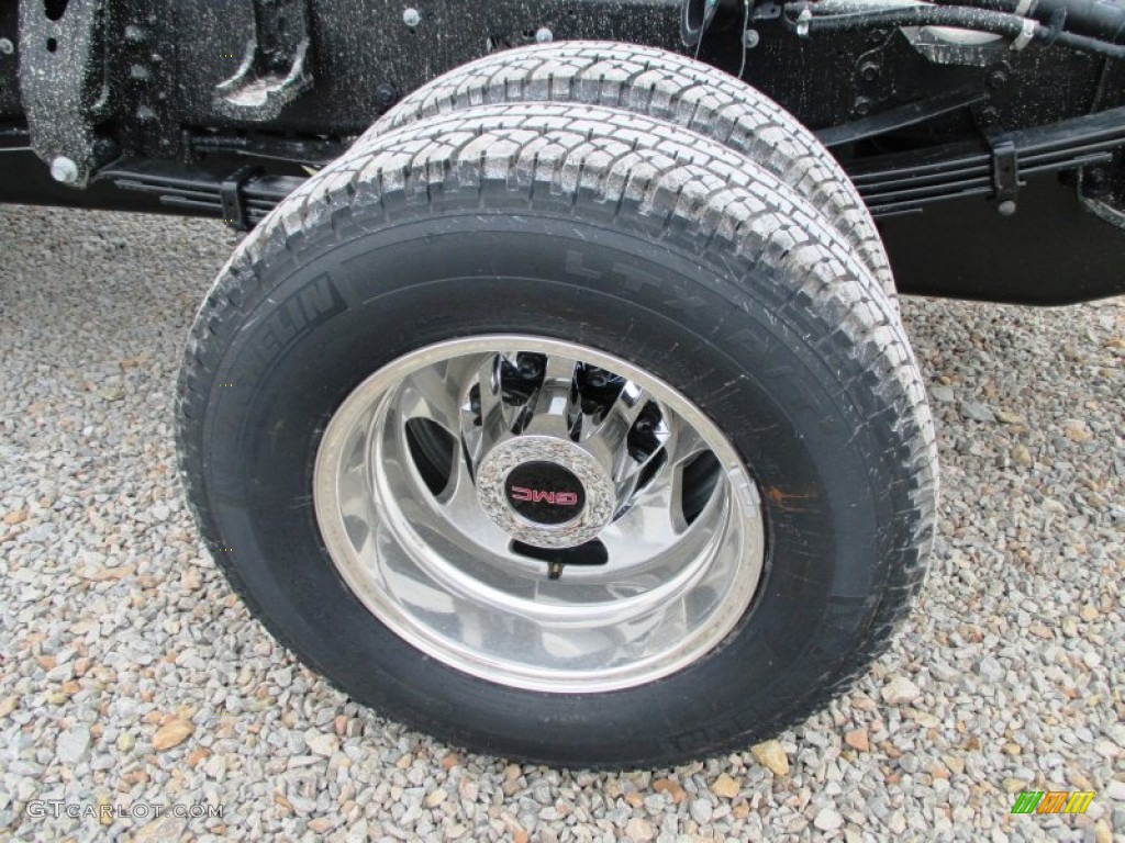 2015 GMC Sierra 3500HD SLE Crew Cab 4x4 Dual Rear Wheel Chassis Wheel Photos