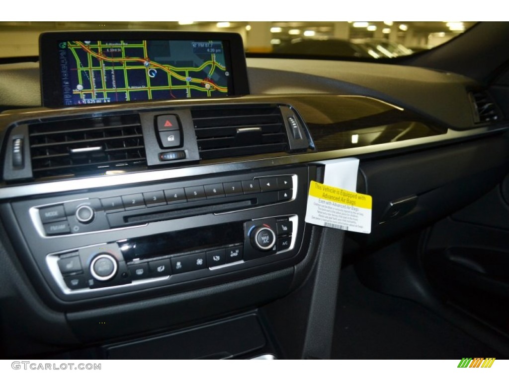 2015 3 Series 328i xDrive Sedan - Alpine White / Black photo #7