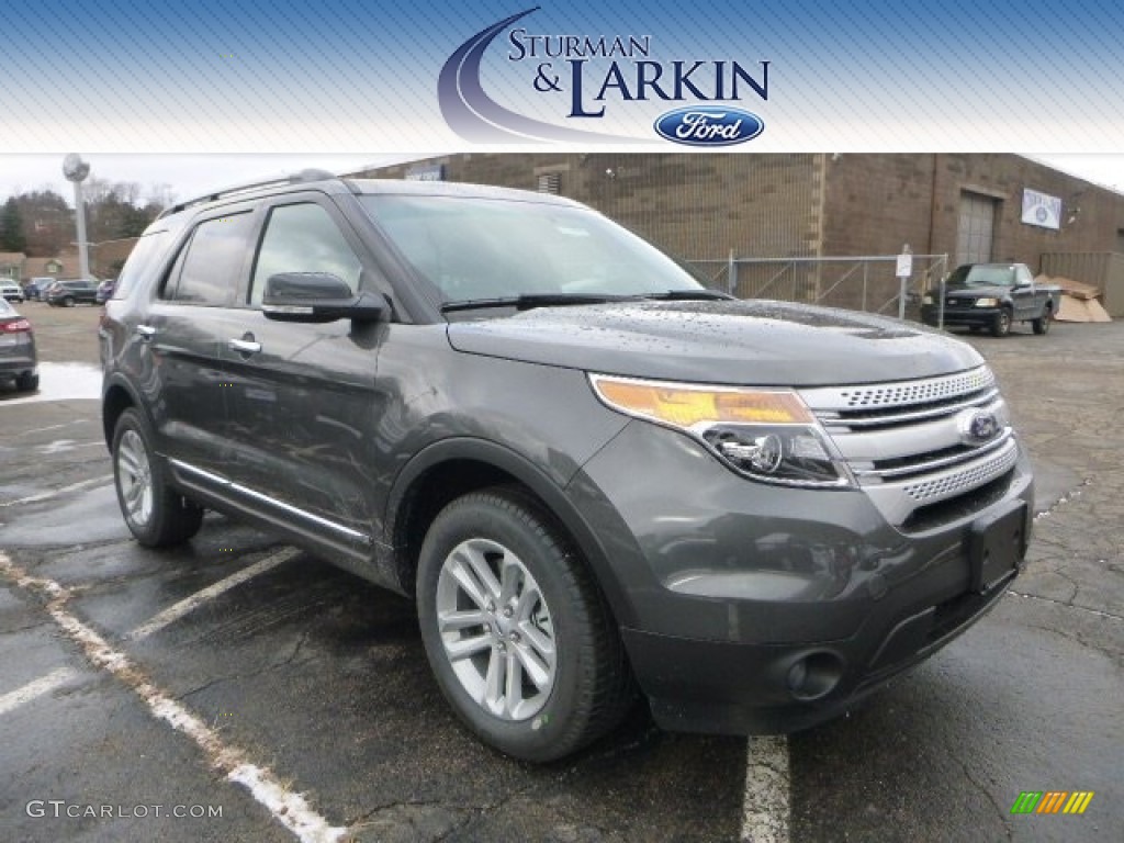 2015 Explorer XLT 4WD - Magnetic / Charcoal Black photo #1