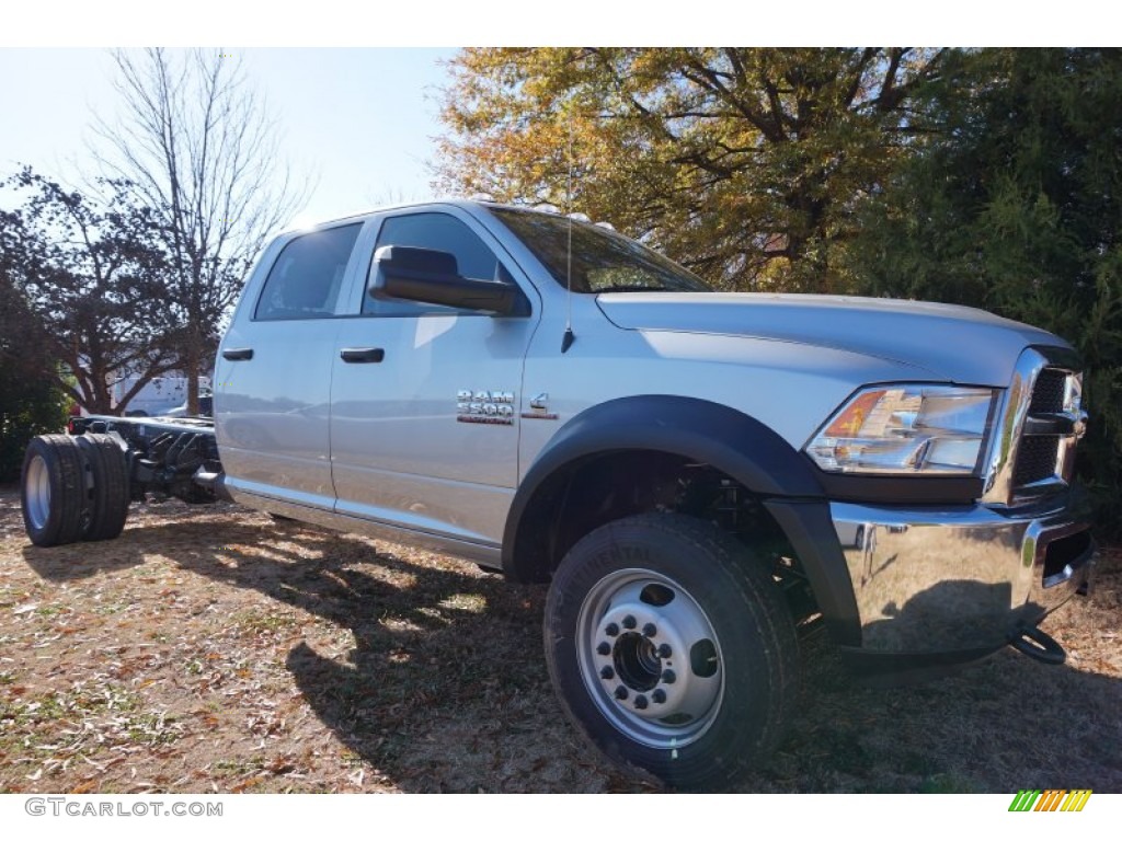 2015 Ram 5500 Tradesman Crew Cab 4x4 Chassis Exterior Photos