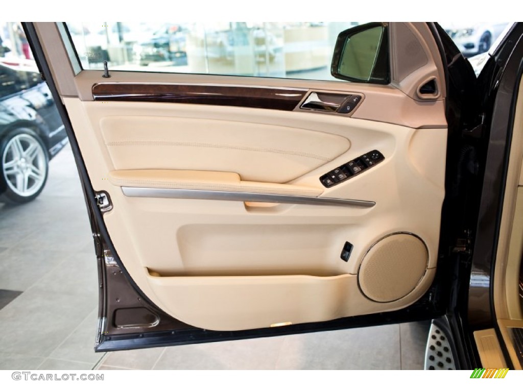 2012 GL 450 4Matic - Dakota Brown Metallic / Cashmere photo #15